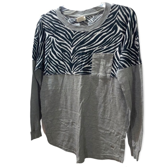 𝅺VICTORIA’S Secret PINK Gray/Black Zebra Long Sleeve Sleep Casual Shirt Size XS - Picture 2 of 3